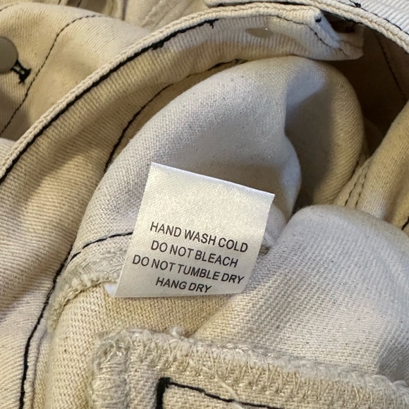 White denim skirt with black contrast stitching 🤍🖤 - Picture 6 of 8